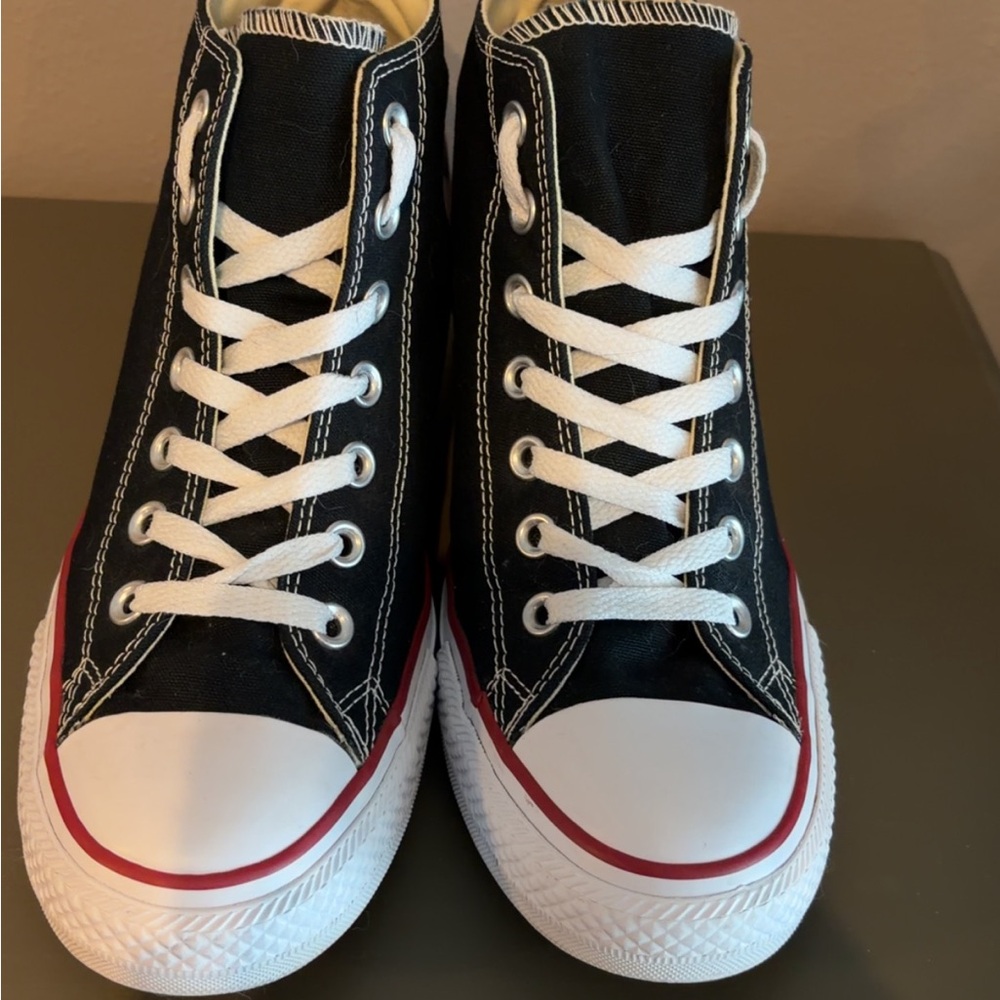Women’s All-Star, Chuck Taylor Wedge Size 10 - Picture 2 of 8